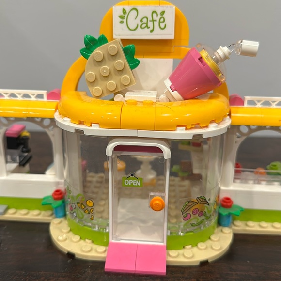 LEGO Heartland City Organic Cafe #41444 - Picture 5 of 13